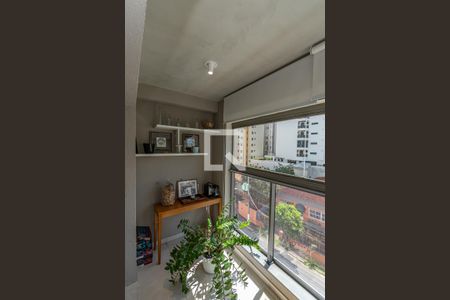 Varanda Sala de Estar/Jantar de apartamento para alugar com 1 quarto, 40m² em Cambuí, Campinas