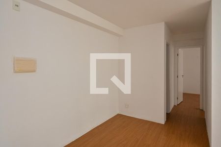 Sala de apartamento para alugar com 2 quartos, 51m² em Jardim Santa Emilia, São Paulo