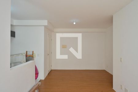 Sala de apartamento para alugar com 2 quartos, 51m² em Jardim Santa Emilia, São Paulo