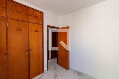 Quarto 1 de apartamento à venda com 2 quartos, 115m² em Santo Antônio, Belo Horizonte