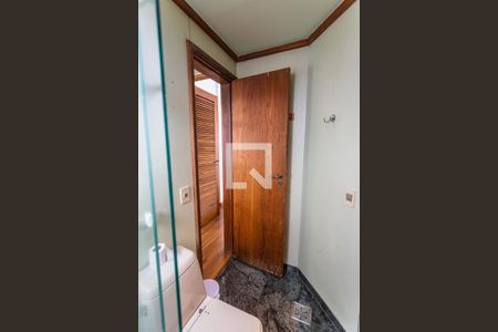 Banheiro Social de apartamento para alugar com 1 quarto, 50m² em Lourdes, Belo Horizonte