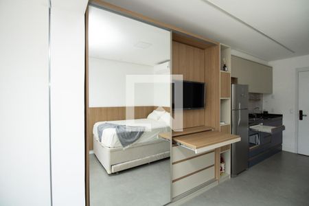Cozinha, panorâmica  de kitnet/studio para alugar com 1 quarto, 24m² em Moema, São Paulo