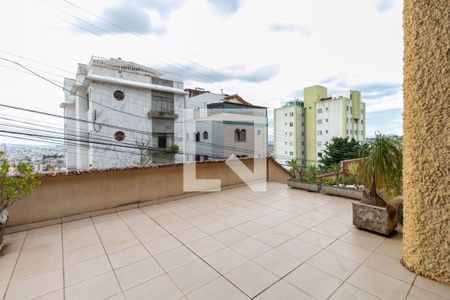 Varanda da Sala de casa à venda com 3 quartos, 370m² em São Lucas, Belo Horizonte