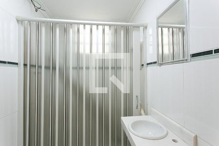 Banheiro de casa para alugar com 1 quarto, 55m² em Cidade Mãe do Céu, São Paulo