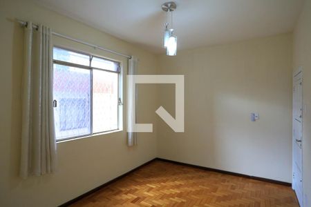 Sala de apartamento para alugar com 2 quartos, 75m² em Sion, Belo Horizonte