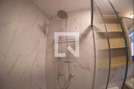 Banheiro de kitnet/studio para alugar com 1 quarto, 39m² em Butantã, São Paulo