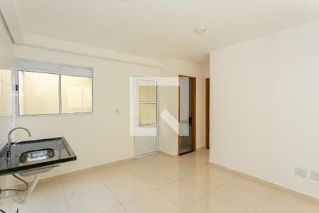 Sala e Cozinha  de apartamento para alugar com 2 quartos, 35m² em Chácara Califórnia, São Paulo