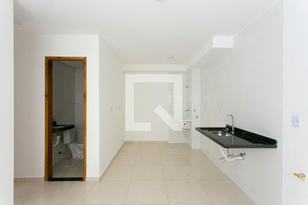 Sala e Cozinha de apartamento para alugar com 2 quartos, 36m² em Chácara Califórnia, São Paulo