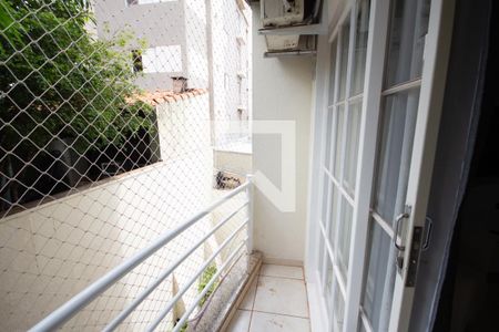 Sacada de apartamento para alugar com 2 quartos, 69m² em Centro, Ribeirão Preto