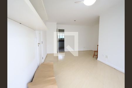 Sala de apartamento para alugar com 3 quartos, 90m² em Vila Sonia, São Paulo