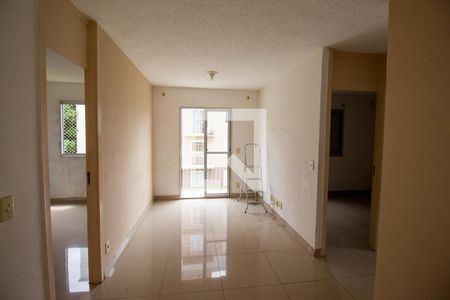 Sala  de apartamento para alugar com 3 quartos, 52m² em Colônia (zona Leste), São Paulo