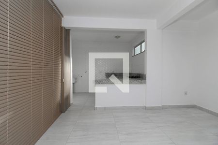 Sala de apartamento para alugar com 1 quarto, 30m² em Ipiranga, Belo Horizonte