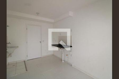 Sala de apartamento para alugar com 1 quarto, 29m² em Parque Vitoria, São Paulo