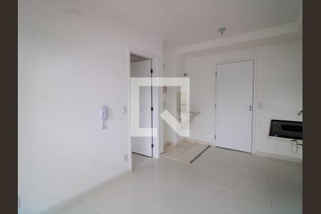 Sala de apartamento para alugar com 1 quarto, 29m² em Parque Vitoria, São Paulo