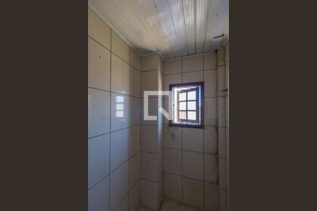 Banheiro de kitnet/studio para alugar com 1 quarto, 30m² em São Jerônimo, Gravataí