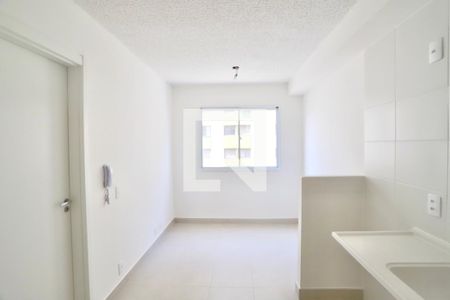 Sala/cozinha/área de serviço de apartamento para alugar com 1 quarto, 26m² em Vila Claudia, São Paulo