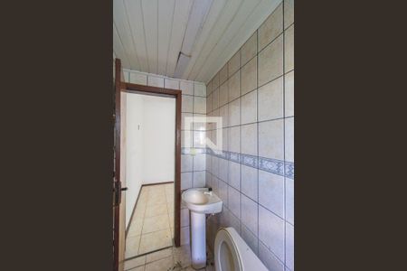 Banheiro de kitnet/studio para alugar com 1 quarto, 29m² em São Jerônimo, Gravataí