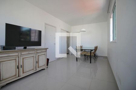 Apartamento à venda com 80m², 3 quartos e 2 vagasSala