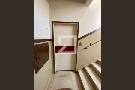 Porta de apartamento para alugar com 2 quartos, 85m² em Cerqueira César, São Paulo