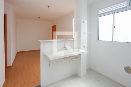 Cozinha de apartamento para alugar com 2 quartos, 49m² em Morro Santana, Porto Alegre