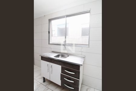 Cozinha de apartamento para alugar com 1 quarto, 45m² em Parque Edu Chaves, São Paulo