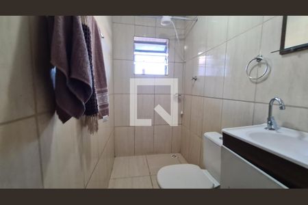 Casa à venda com 180m², 4 quartos e 2 vagas Casa à venda com 180m², 4 quartos e 2 vagasBanheiro da Suíte 2