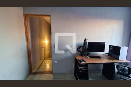 Casa à venda com 180m², 4 quartos e 2 vagas Casa à venda com 180m², 4 quartos e 2 vagasQuarto 2