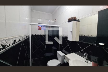 Casa à venda com 180m², 4 quartos e 2 vagas Casa à venda com 180m², 4 quartos e 2 vagasBanheiro 2