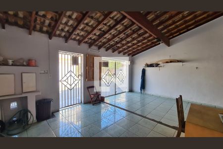 Casa à venda com 180m², 4 quartos e 2 vagas Casa à venda com 180m², 4 quartos e 2 vagasGaragem