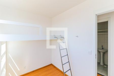 Quarto 1 de apartamento para alugar com 2 quartos, 44m² em Parque Maria Helena, São Paulo