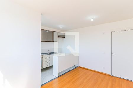 Sala de apartamento para alugar com 2 quartos, 44m² em Parque Maria Helena, São Paulo