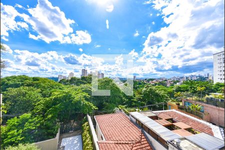 Vista de casa para alugar com 3 quartos, 309m² em Sumarezinho, São Paulo