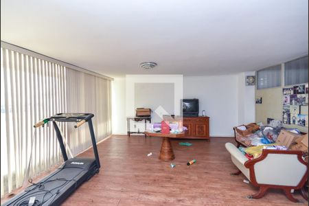 Sala Térreo de casa para alugar com 3 quartos, 309m² em Sumarezinho, São Paulo