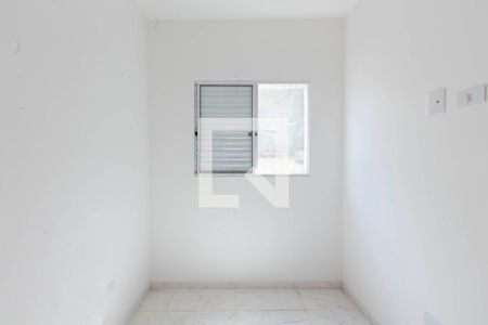 Quarto 1 de apartamento para alugar com 2 quartos, 41m² em Vila Rosaria, São Paulo