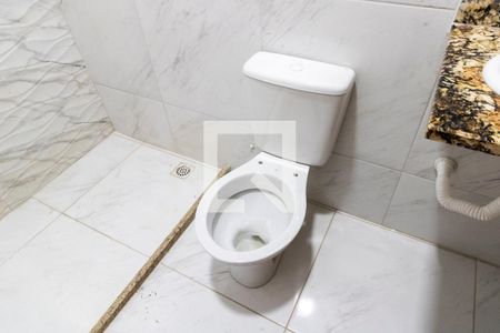 Banheiro do Quarto 1 de casa para alugar com 2 quartos, 140m² em Campo Grande, Rio de Janeiro