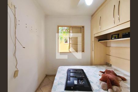 Quarto 1 de apartamento para alugar com 2 quartos, 65m² em Jardim Santo André, Santo André