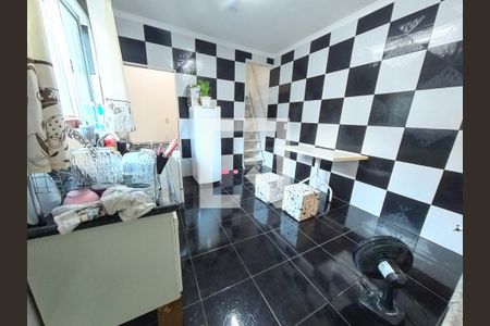 Cozinha de casa para alugar com 1 quarto, 90m² em Vila Penteado, São Paulo