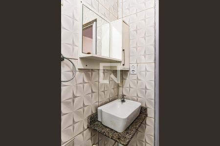 Apartamento para alugar com 45m², 1 quarto e sem vaga Apartamento para alugar com 45m², 1 quarto e sem vagaBanheiro - detalhe da pia