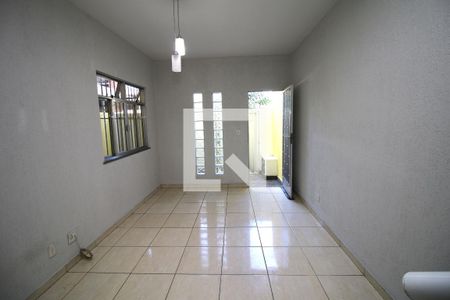 Sala de casa à venda com 2 quartos, 114m² em Penha Circular, Rio de Janeiro