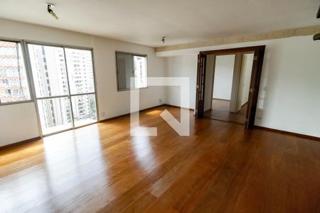 Sala 1 de apartamento para alugar com 3 quartos, 140m² em Jardim Londrina, São Paulo