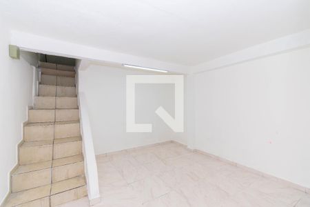 Sala de casa para alugar com 4 quartos, 112m² em Vila Ema, São Paulo