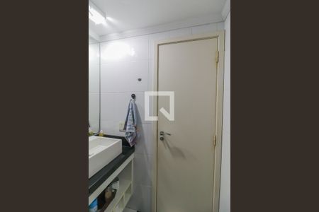Apartamento à venda com 100m², 3 quartos e 2 vagas Apartamento à venda com 100m², 3 quartos e 2 vagasBanheiro
