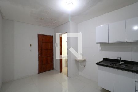 Cozinha e Área de Serviço de kitnet/studio para alugar com 1 quarto, 25m² em Vila Gustavo, São Paulo