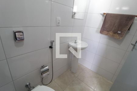 Banheiro da Suíte de apartamento para alugar com 1 quarto, 50m² em Fundinho, Uberlândia