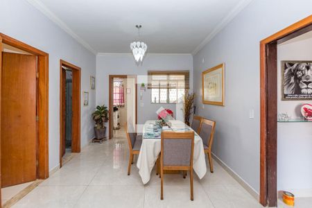 Sala de casa à venda com 3 quartos, 149m² em Cinquentenario, Belo Horizonte