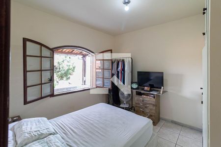 Quarto 1 de casa para alugar com 4 quartos, 360m² em Minascaixa, Belo Horizonte