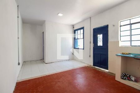 Sala/Quarto de casa para alugar com 1 quarto, 20m² em Vila Bertioga, São Paulo