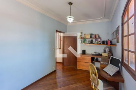 Sala de casa à venda com 3 quartos, 139m² em Santa Amelia, Belo Horizonte