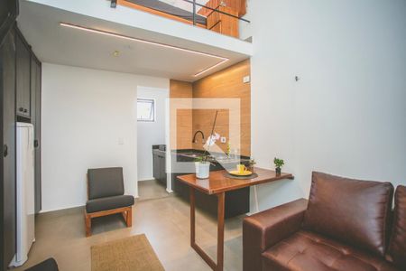 Sala / Cozinha de casa para alugar com 1 quarto, 45m² em Mirandópolis, São Paulo