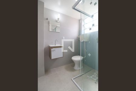 Banheiro de apartamento para alugar com 1 quarto, 30m² em Farroupilha, Porto Alegre